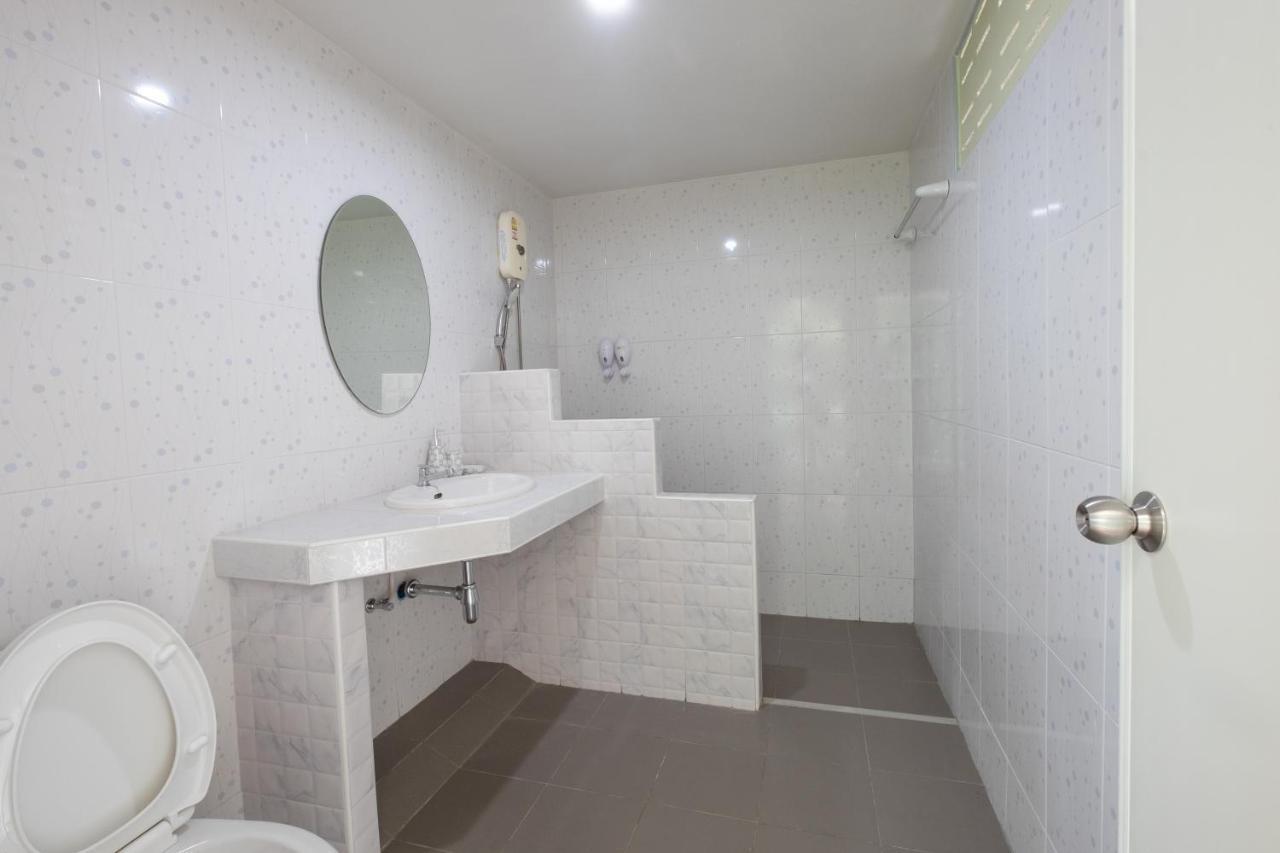 Feel Like Home แบบบ้านบ้าน Nakhon Chai Si Exterior foto